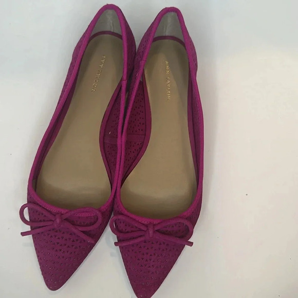 ANN TAYLOR SUEDE LEATHER BALLET FLAT PERFORATED POINTED TOE PADDED FOOTBED 6M - Picture 8 of 8